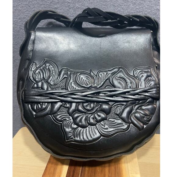 Patricia Nash Leather Firenze Tooled Flap Bag Black w/ Dust Bag Mint Condition - Picture 4 of 16